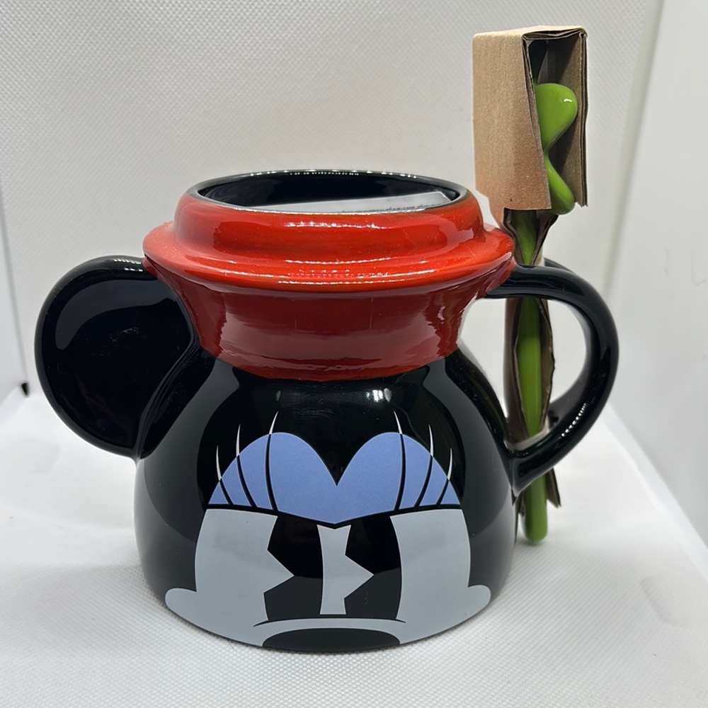 Disney Store Official Minnie Mouse Mug with Spoon NWT